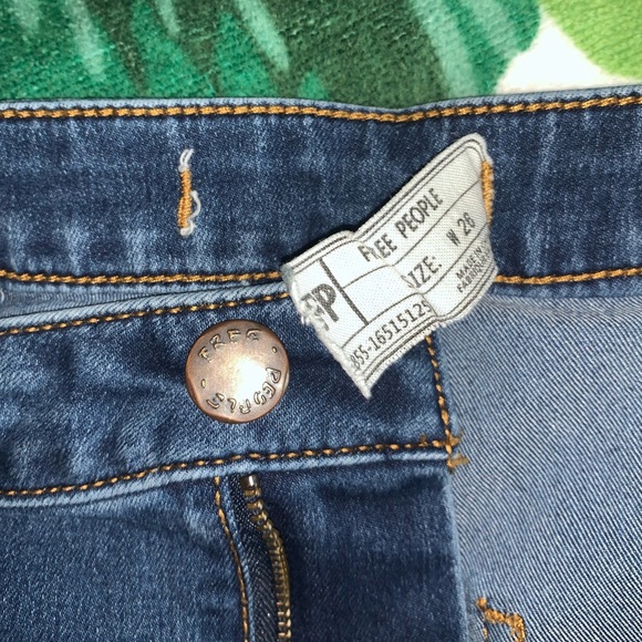 FREE PEOPLE JUST FLOAT ON FLARE JEANS SIZE 26 - Picture 7 of 10